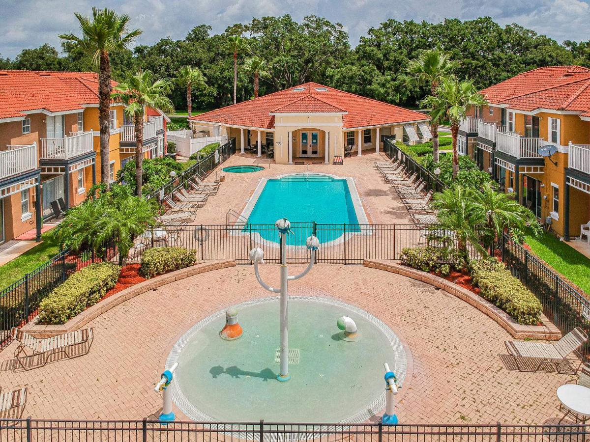 Spacious Villa With Private Pool - No Carpet - Disney Area 키시미 외부 사진